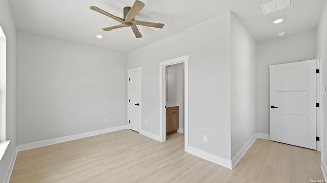 1361 PRIMROSE PATH, Canyon Lake, TX 78133