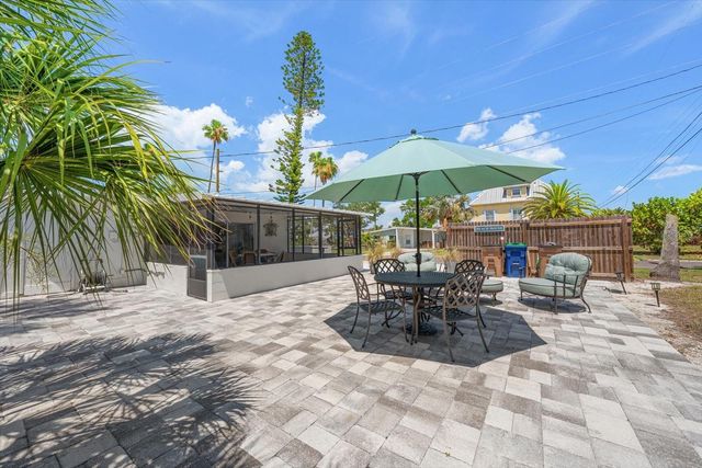127 11TH AVENUE, Indian Rocks Beach, FL 33785