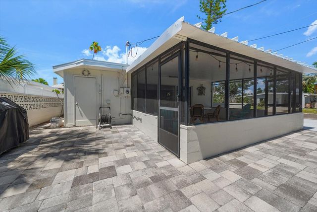 127 11TH AVENUE, Indian Rocks Beach, FL 33785