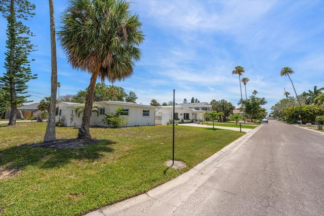 127 11TH AVENUE, Indian Rocks Beach, FL 33785