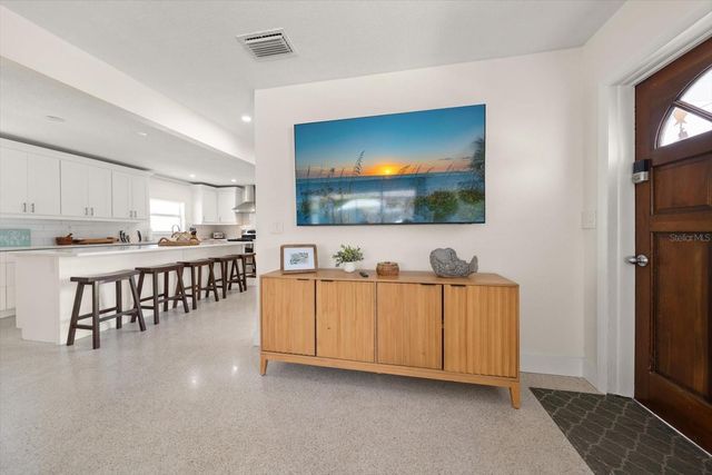 127 11TH AVENUE, Indian Rocks Beach, FL 33785