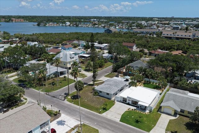 127 11TH AVENUE, Indian Rocks Beach, FL 33785