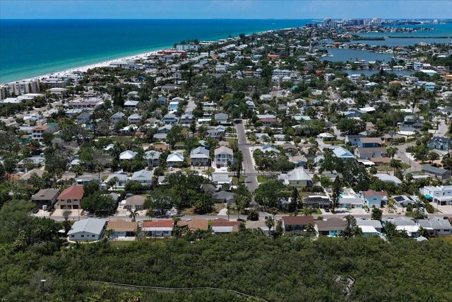 127 11TH AVENUE, Indian Rocks Beach, FL 33785