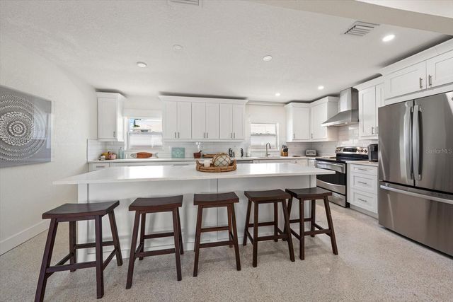 127 11TH AVENUE, Indian Rocks Beach, FL 33785