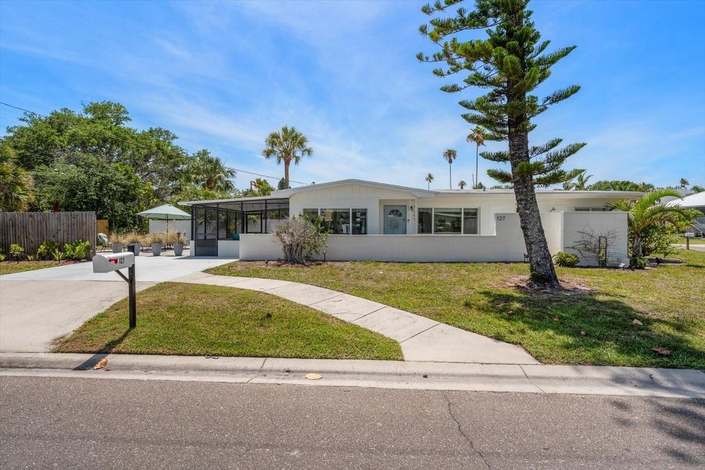 127 11TH AVENUE, Indian Rocks Beach, FL 33785