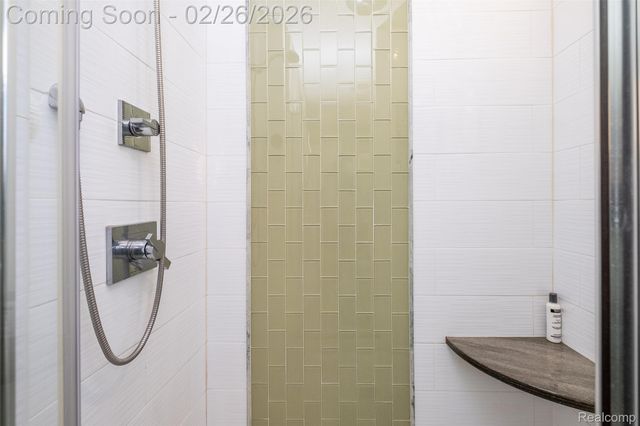 14256 Four Lakes Drive, Sterling Heights, MI 48313