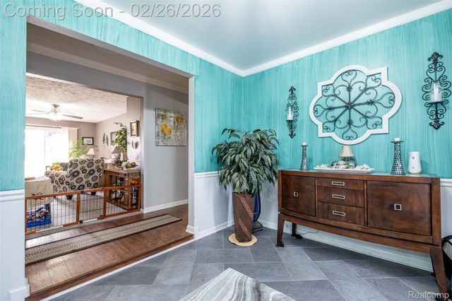 14256 Four Lakes Drive, Sterling Heights, MI 48313