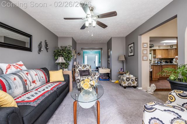 14256 Four Lakes Drive, Sterling Heights, MI 48313