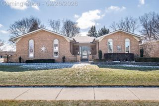 14256 Four Lakes Drive, Sterling Heights, MI 48313