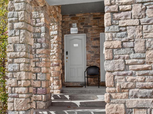 6 Rose Garden Way 203, Monsey, NY 10952