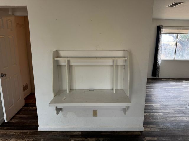 2330 E Ellis Street, Levelland, TX 79336