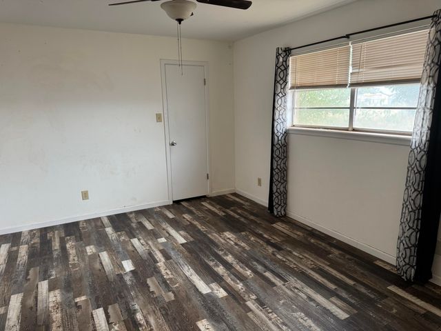 2330 E Ellis Street, Levelland, TX 79336