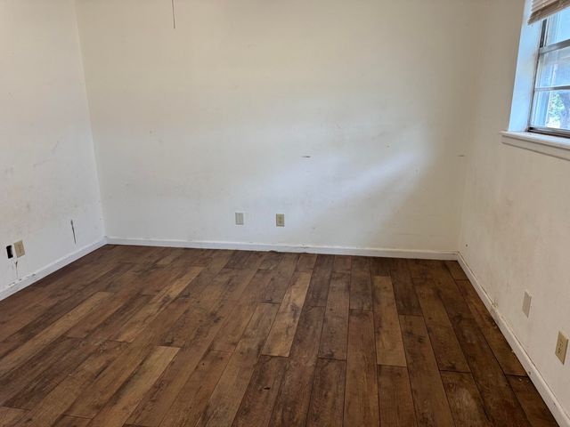 2330 E Ellis Street, Levelland, TX 79336