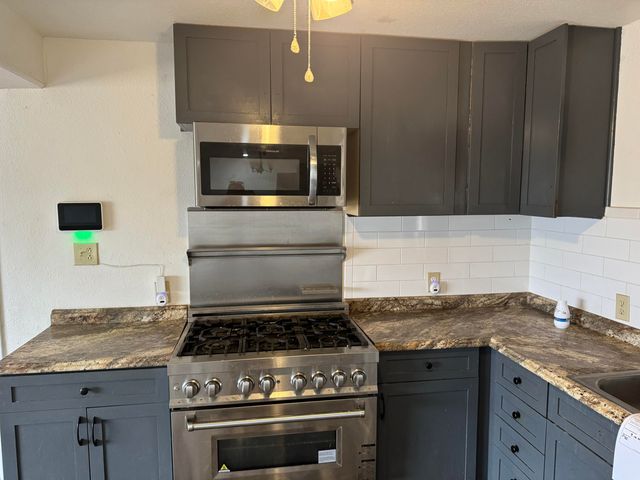 2330 E Ellis Street, Levelland, TX 79336