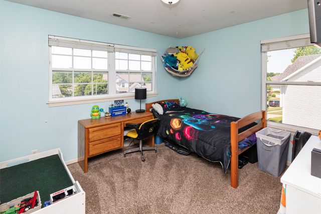 1695 Pease Drive, Pleasant Hill, IA 50327