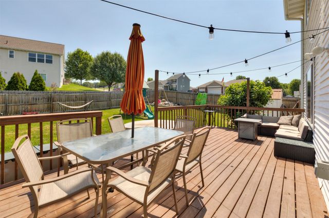 1695 Pease Drive, Pleasant Hill, IA 50327