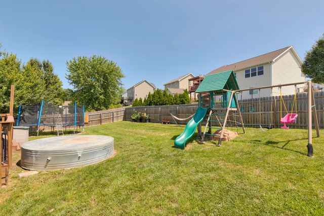 1695 Pease Drive, Pleasant Hill, IA 50327