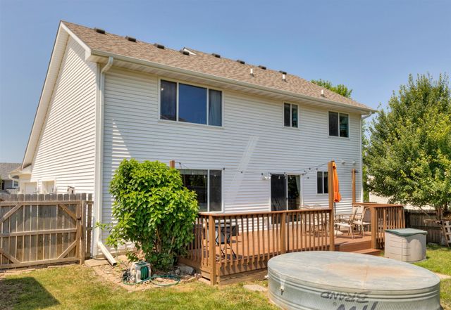 1695 Pease Drive, Pleasant Hill, IA 50327