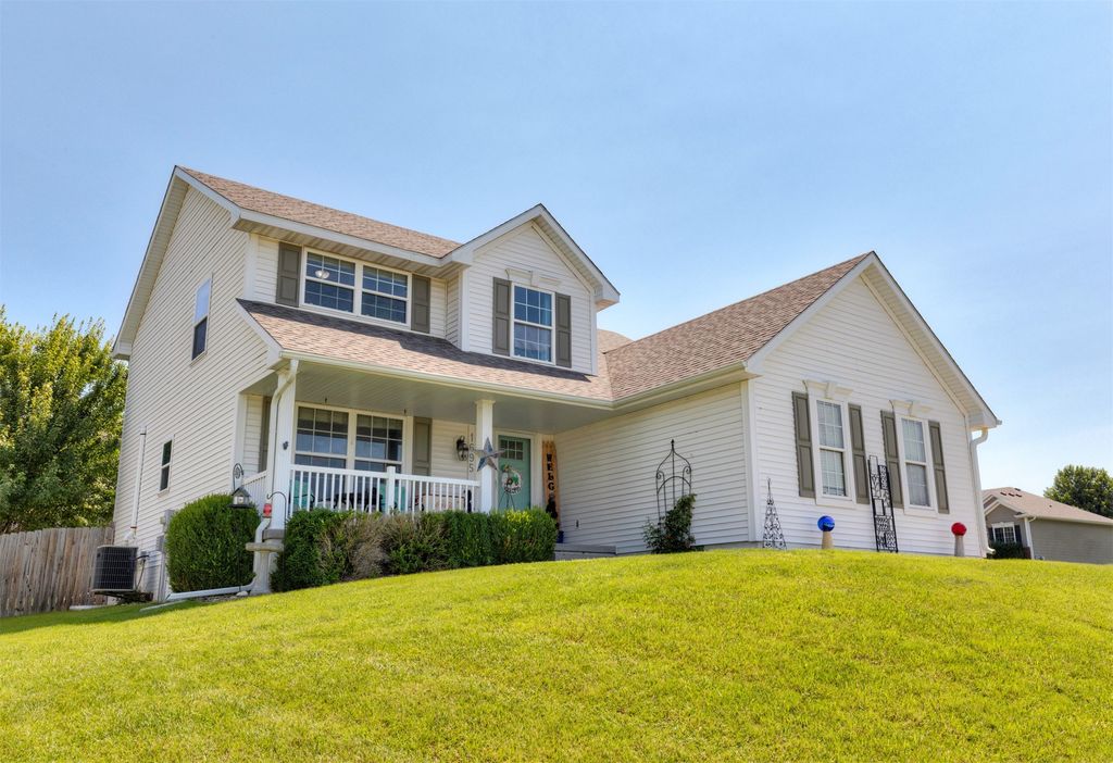 1695 Pease Drive, Pleasant Hill, IA 50327