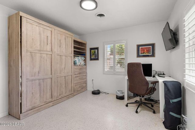 812 E 13th Avenue, New Smyrna Beach, FL 32169