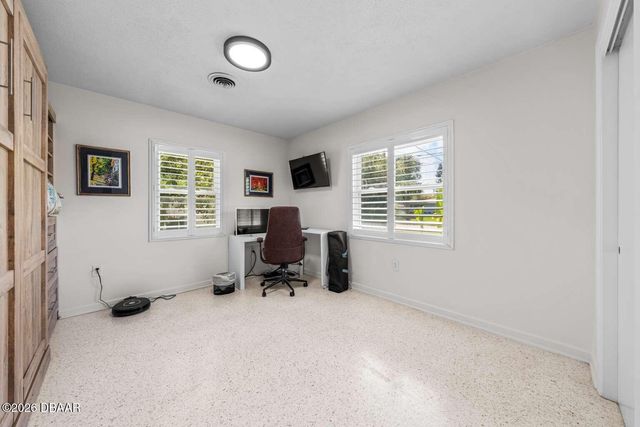 812 E 13th Avenue, New Smyrna Beach, FL 32169