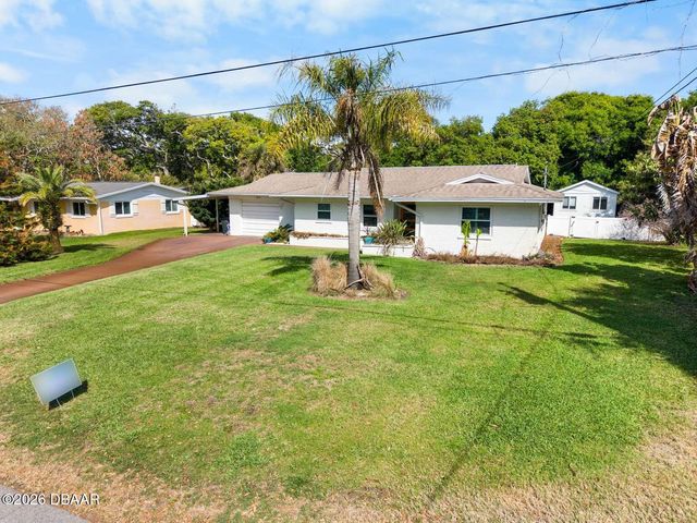 812 E 13th Avenue, New Smyrna Beach, FL 32169