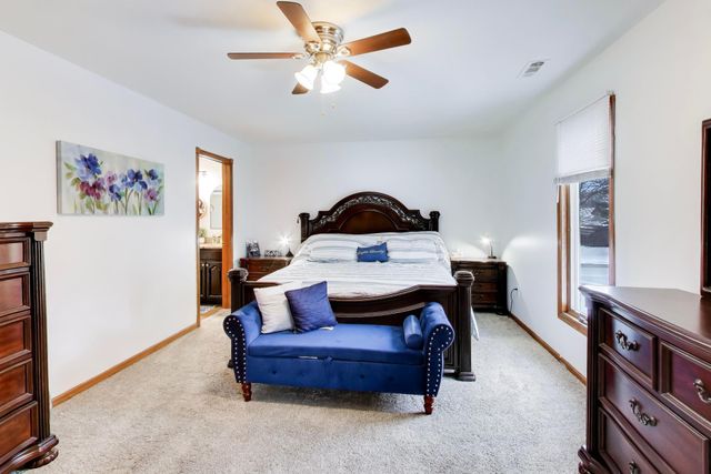 726 Knoxbury Lane 3, Schererville, IN 46375