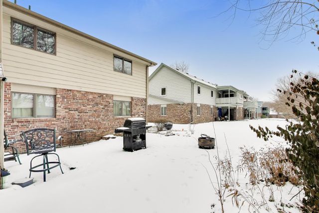 726 Knoxbury Lane 3, Schererville, IN 46375