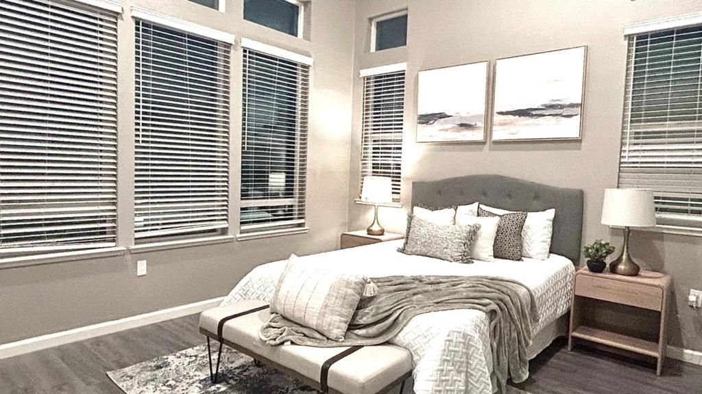 Image 10 of property listing at 176 Agustin Narvaez Street, San Jose, CA 95136