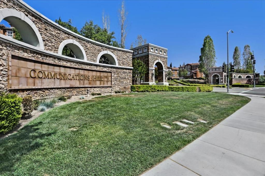 Image 24 of property listing at 176 Agustin Narvaez Street, San Jose, CA 95136