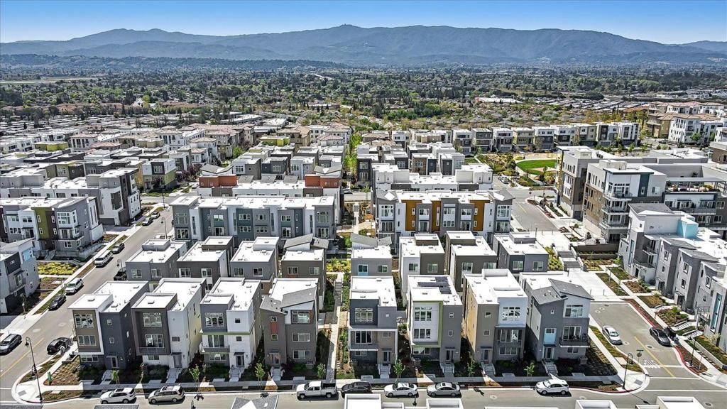 Image 25 of property listing at 176 Agustin Narvaez Street, San Jose, CA 95136