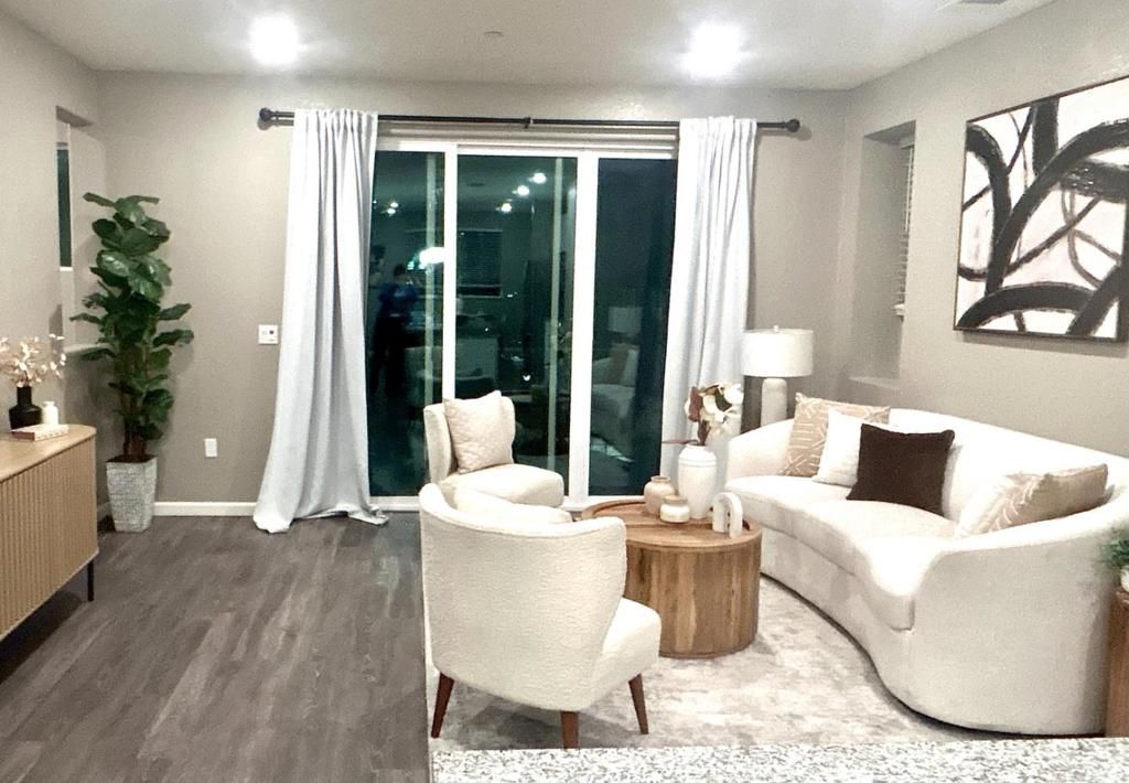 Image 3 of property listing at 176 Agustin Narvaez Street, San Jose, CA 95136