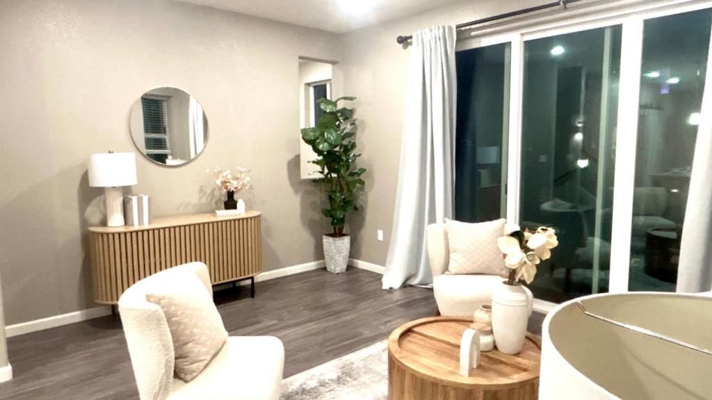 Image 4 of property listing at 176 Agustin Narvaez Street, San Jose, CA 95136