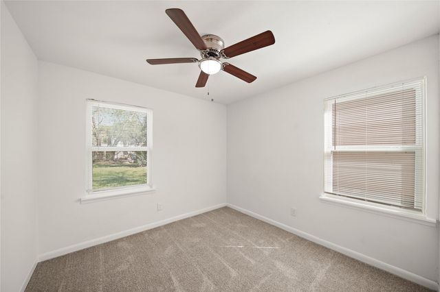 2942 Knotty Oaks Trail, Houston, TX 77045