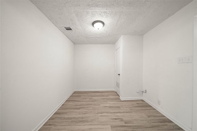 2942 Knotty Oaks Trail, Houston, TX 77045