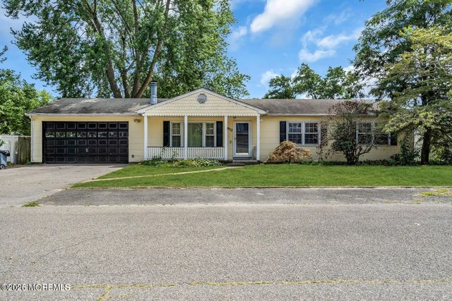 832 Seventh Avenue, Toms River, NJ 08757