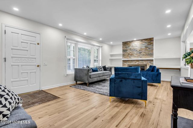 832 Seventh Avenue, Toms River, NJ 08757