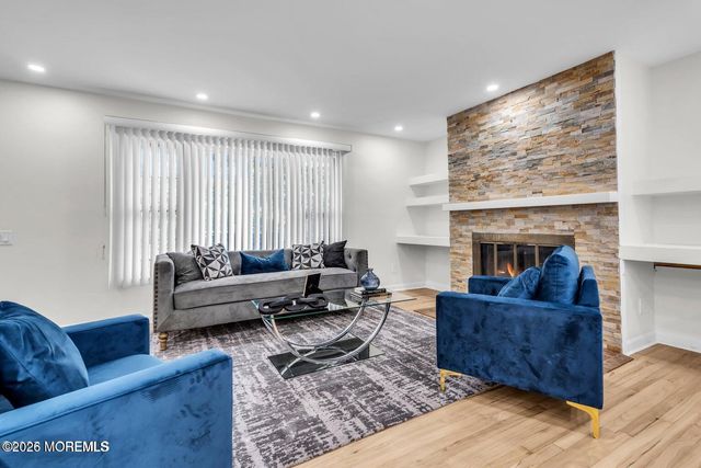 832 Seventh Avenue, Toms River, NJ 08757