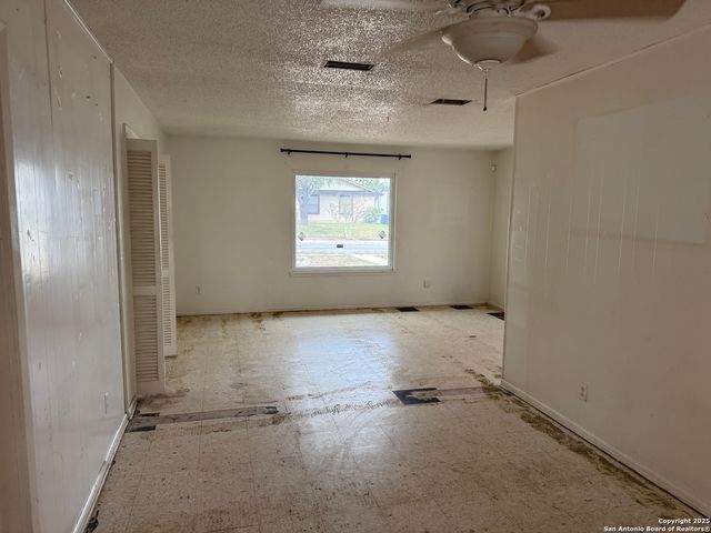 7258 Hickory Grove, San Antonio, TX 78227