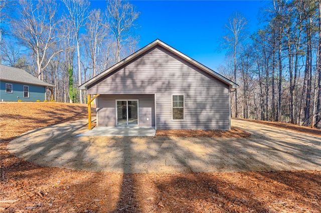 526 B S Bibb Street, Westminster, SC 29693