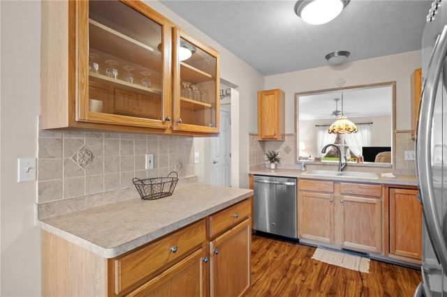 27 Kirkdale Circle, Greece, NY 14612