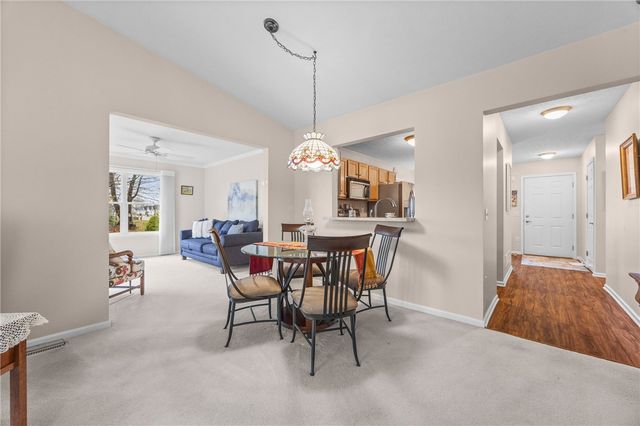 27 Kirkdale Circle, Greece, NY 14612