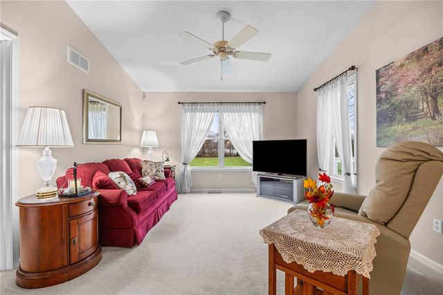 27 Kirkdale Circle, Greece, NY 14612