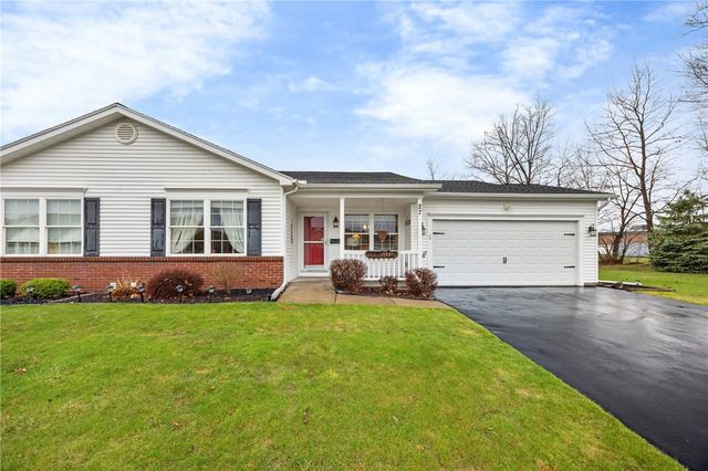 27 Kirkdale Circle, Greece, NY 14612