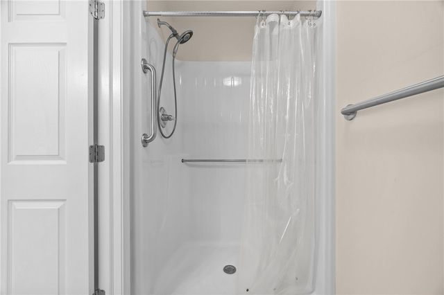 27 Kirkdale Circle, Greece, NY 14612