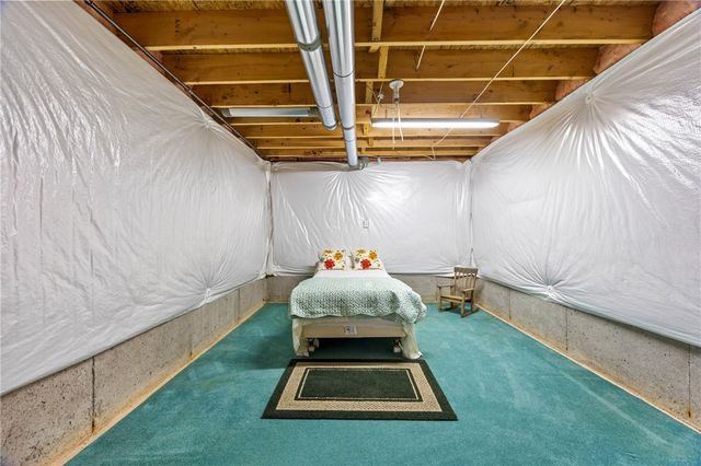 27 Kirkdale Circle, Greece, NY 14612