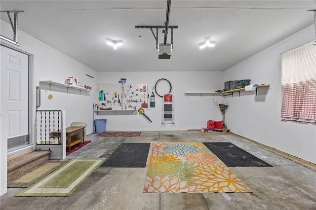 27 Kirkdale Circle, Greece, NY 14612