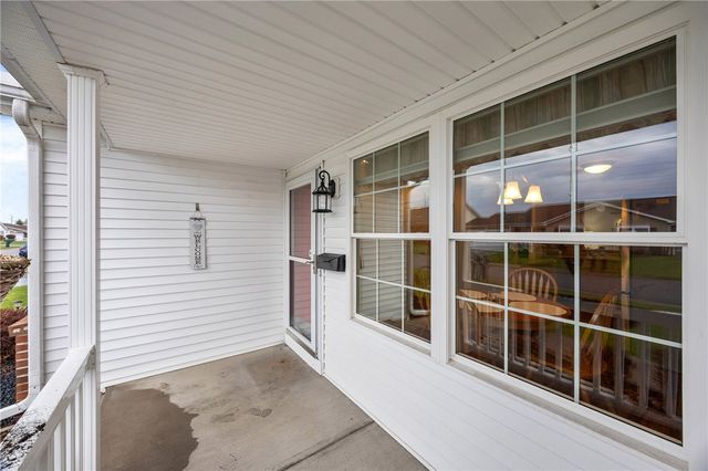 27 Kirkdale Circle, Greece, NY 14612