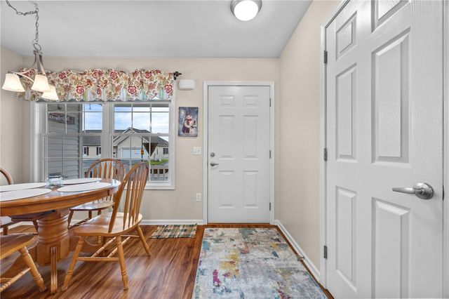 27 Kirkdale Circle, Greece, NY 14612