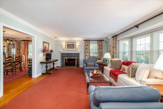 186 Voorhis Avenue, Rockville Centre, NY 11570